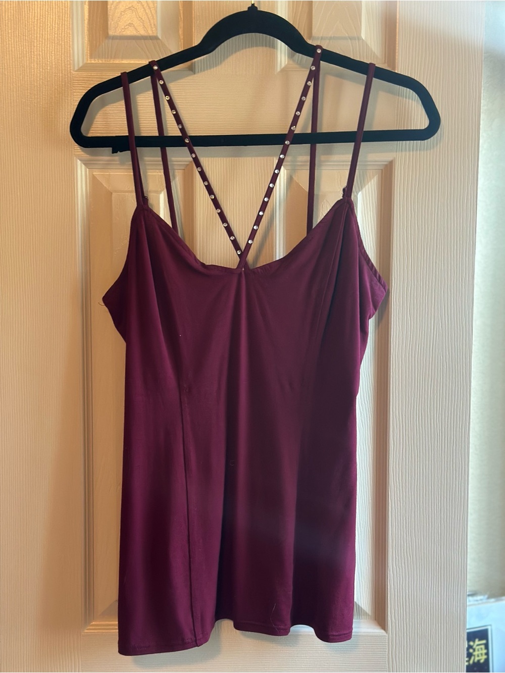 Buckle Red BKE top with diamond studs burgundy size L large